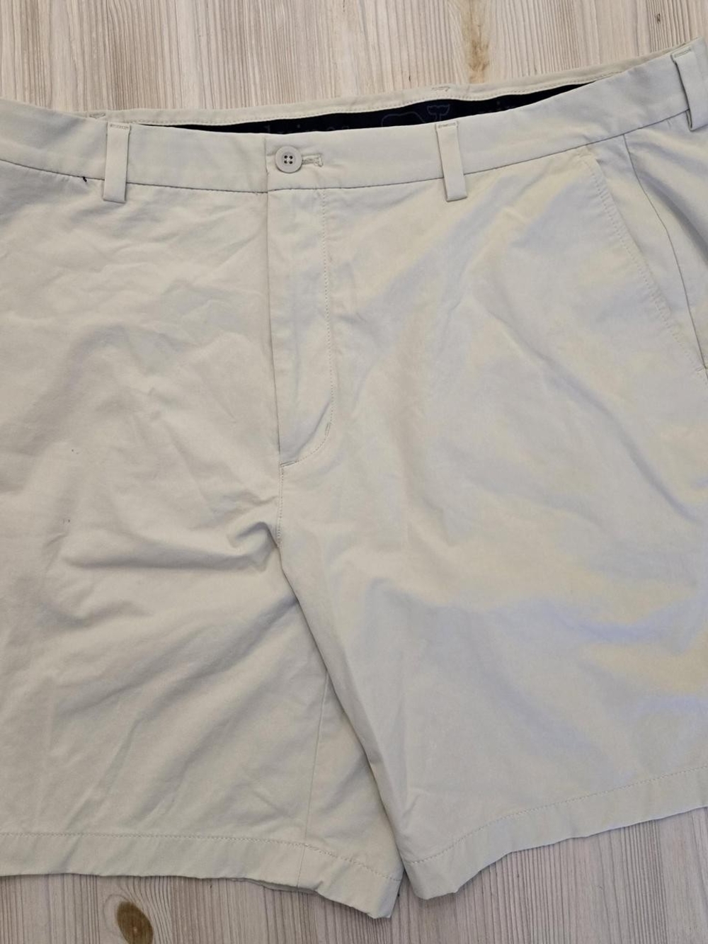 Vineyard Vines Light Gray Flat Front Men's Shorts